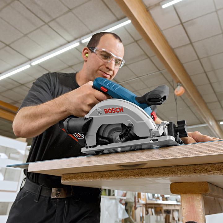 Actual product image Bosch Professional Cordless circular saw