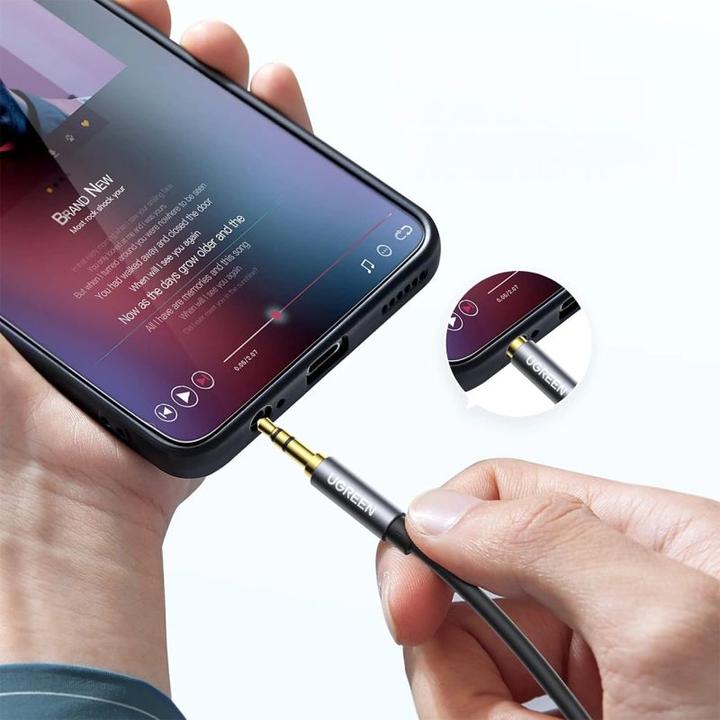 Produktbild Ugreen 3.5mm Klinke – 3.5mm Buchse (3 m, AUX Kabel)