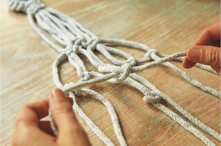 Image du produit DMC Set macramé Mindful Making plantes suspendues, 53 cm