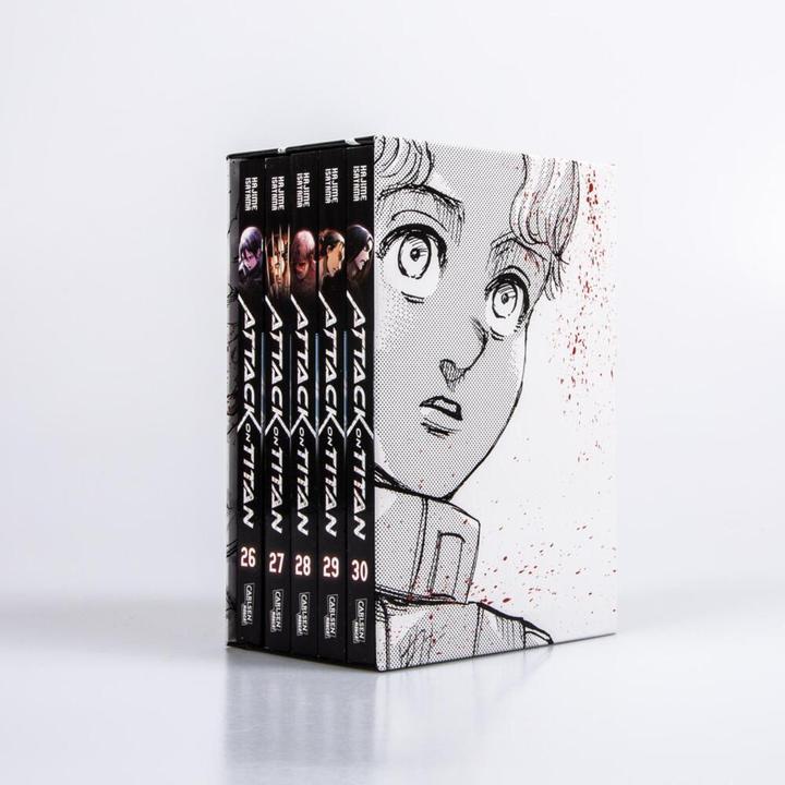 Produktbild Attack on Titan, Bände 26-30 im Sammelschuber mit Extra (Deutsch, Hajime Isayama, 2020)