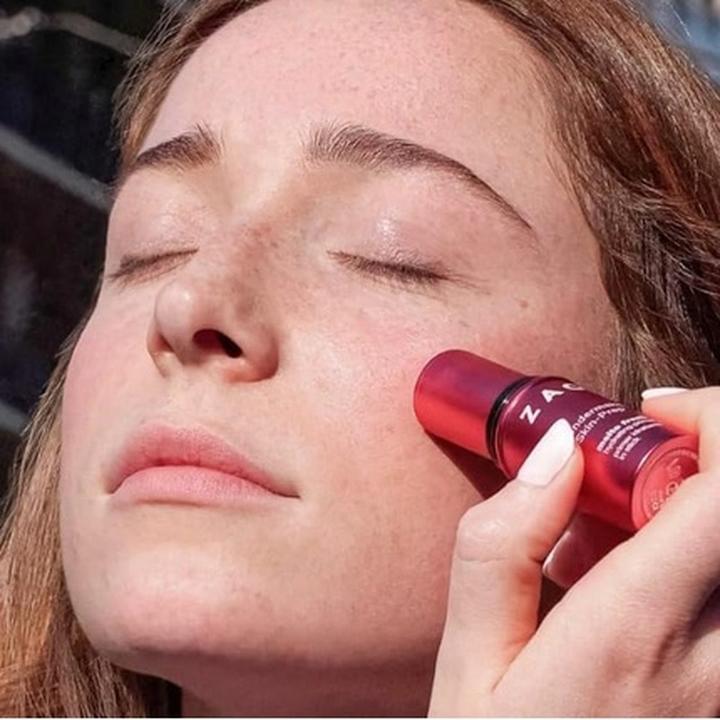 Actual product image Zago Milano Molto Fresh Moisturizing Primer Stick Vegan 11g