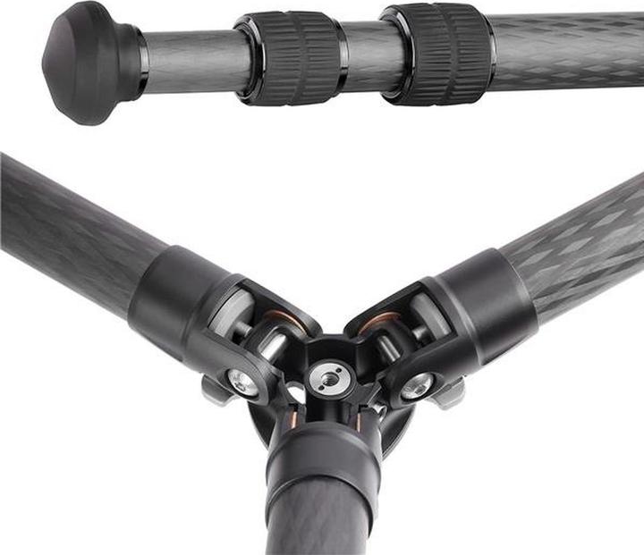 Actual product image Leofoto Ranger LS-323C (Carbon, Metal)