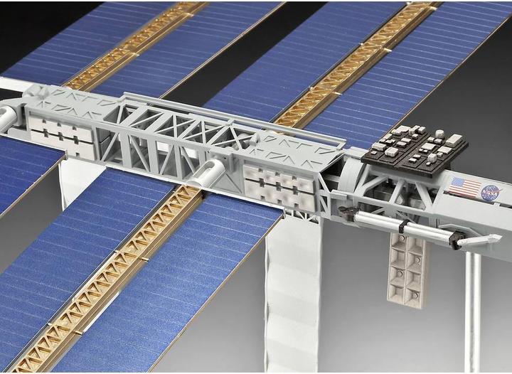 Actual product image Revell Space Station