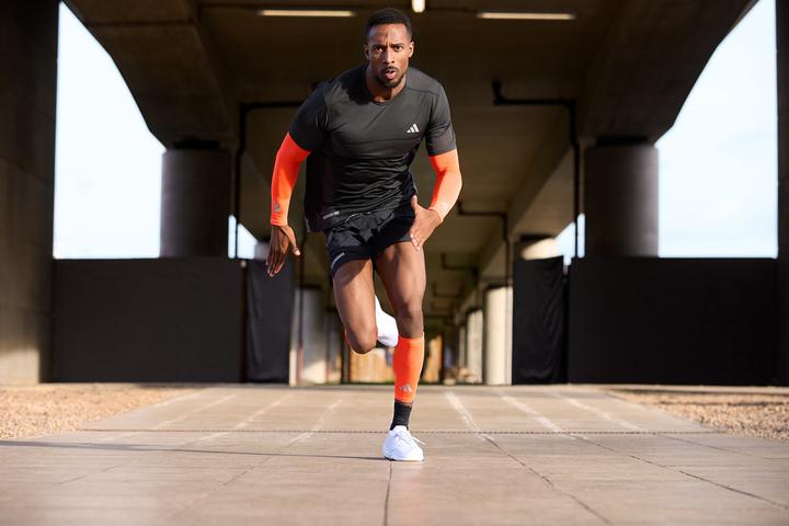 Actual product image Adidas Aeroready Compression Arm Sleeves (L)