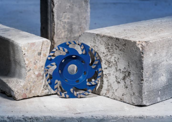 Actual product image Bosch Professional Zubehör EXPERT Concrete diamond cup wheel, 125 x 22.23 x 4.5 mm