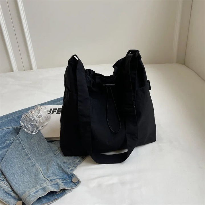 Only-Bags.Store Nylon Umhängetasche Leichtgewichtige Tasche Grosse Kapazität Pendler Tote Tasche Crossbody Tasche