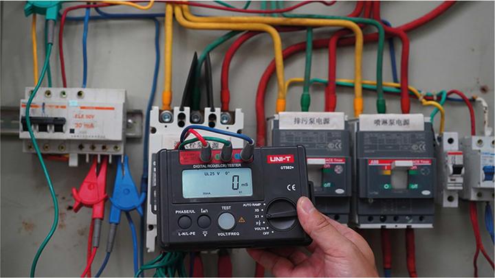 Produktbild Uni-T RCD-Prüfgerät UT582+