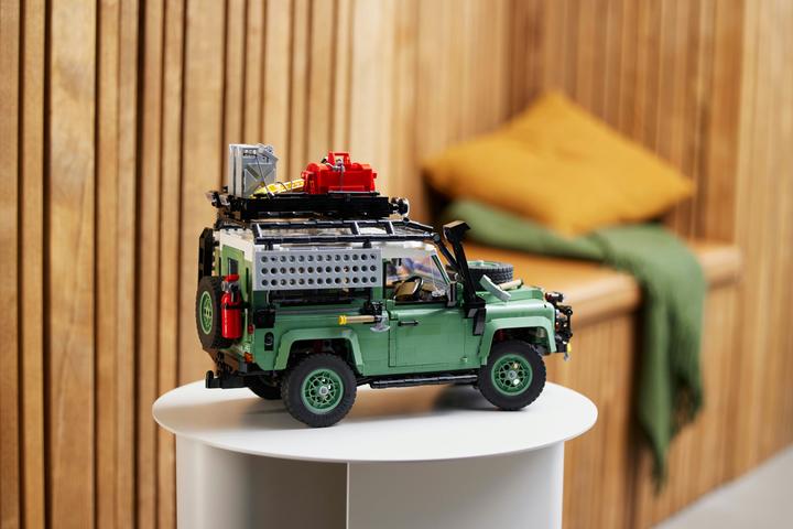 Image du produit LEGO Icons Klassischer Land Rover Defender 90 10317 (10317, LEGO Icons, LEGO difficiles à trouver)