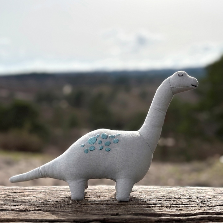 Immagine prodotto Threadbear Dinosauro di peluche - Bronty il Brontosauro 26 cm - (TB4103) (26 cm)