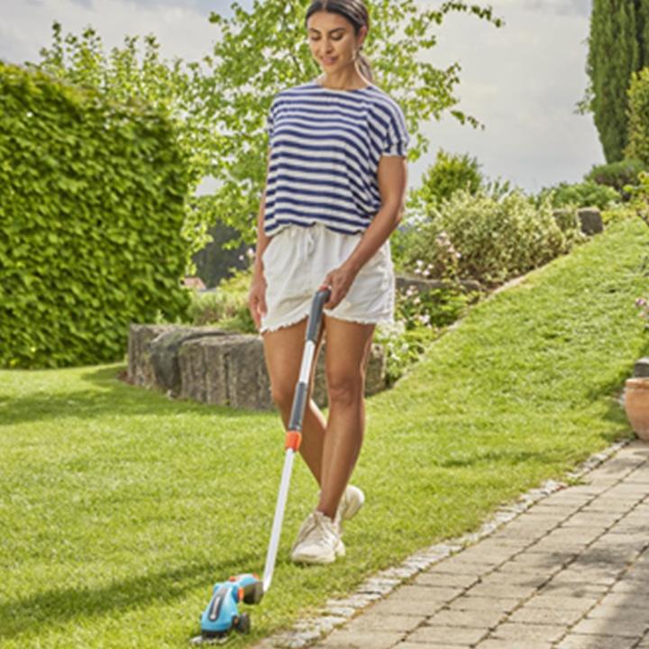 Productafbeelding Gardena ComfortCut Li snoerloze gras- en struikscharen set (Oplaadbare batterij)