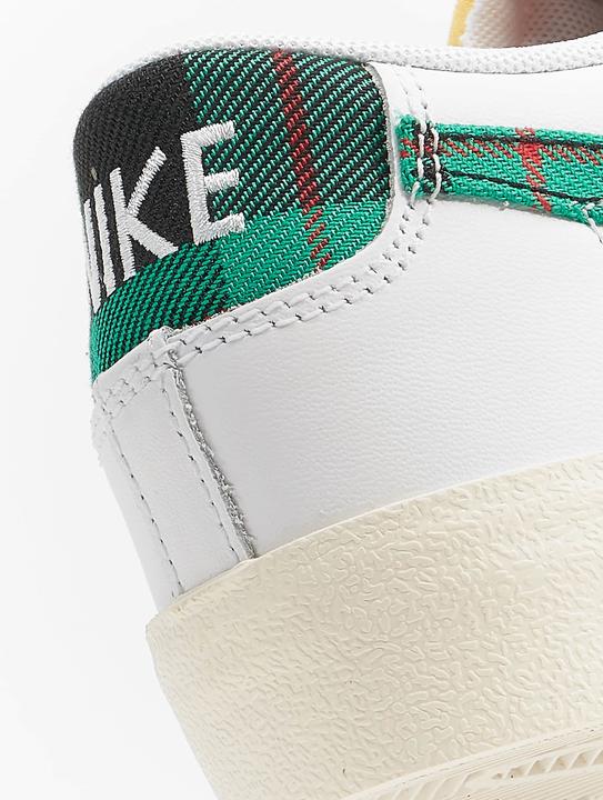 Image du produit Nike Blazer Low '77 Premium chaussures - 88733 (41)