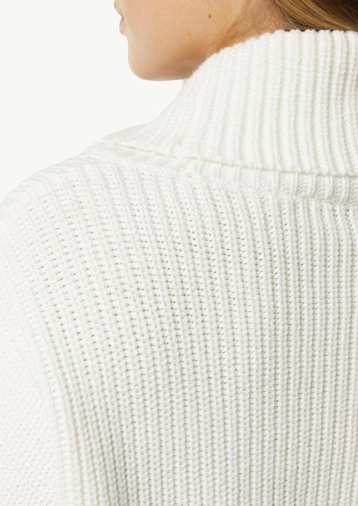 Produktbild Comma Strickpullover Strickpullover mit Rollkragen und Schmuck-Detail (M)