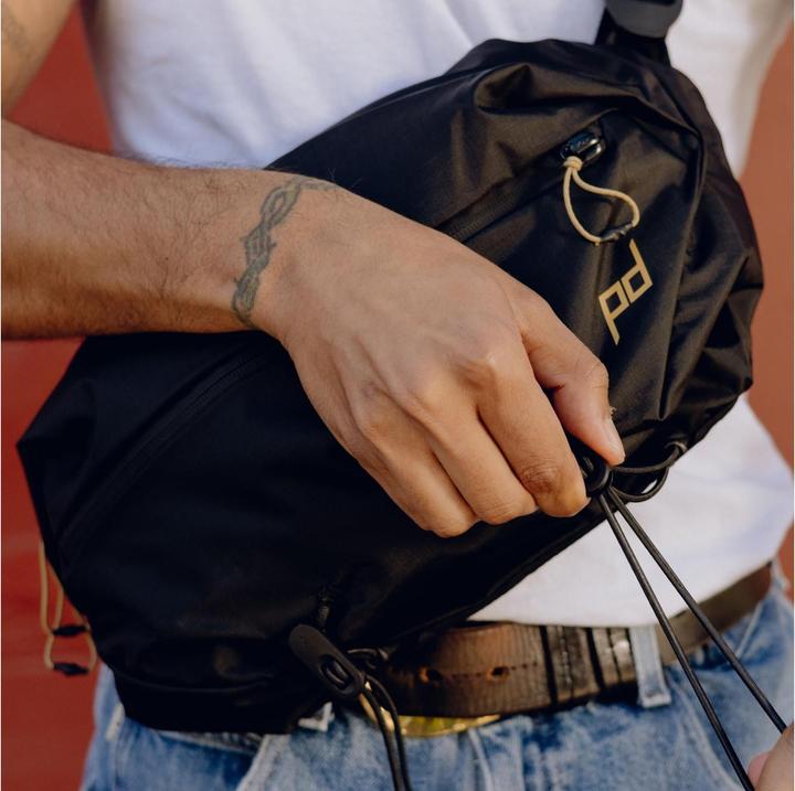 Actual product image Peak Design Outdoor Sling 7L (Camera shoulder bag, 7 l)