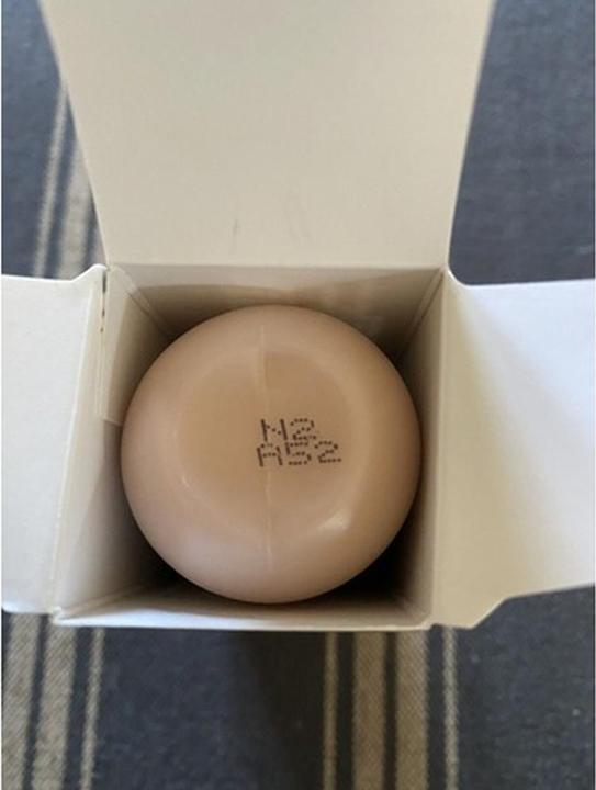 Image du produit MAC Cosmetics Studio Radiance Face And Body Radiant Sheer Foundation (N2)