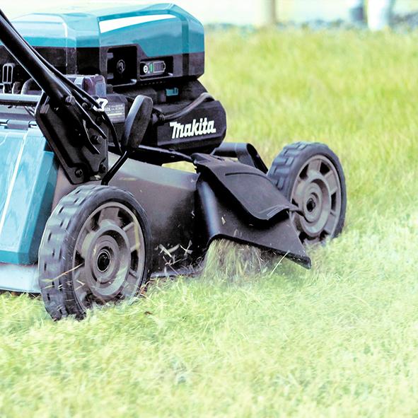 Actual product image Makita LM001CZ (Rechargeable battery operated)