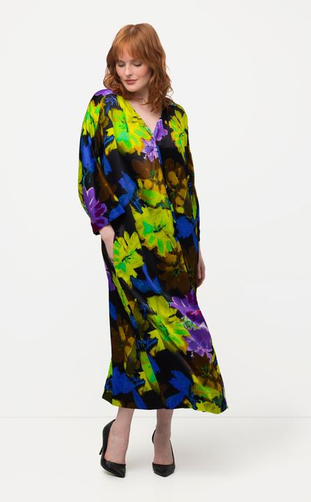 Image du produit Ulla Popken Robe midi à col V et manches courtes. Motif floral. (50, 52)