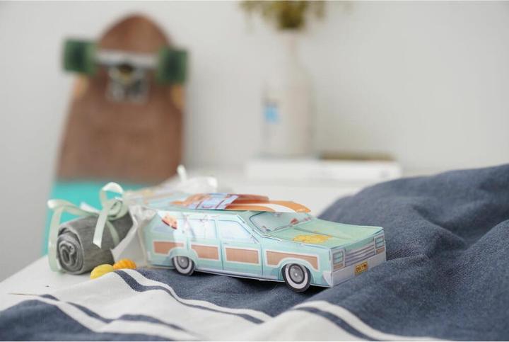 Actual product image Donkey Products Gift Station Wagon foldable giftbox (Gift box, 1 x)