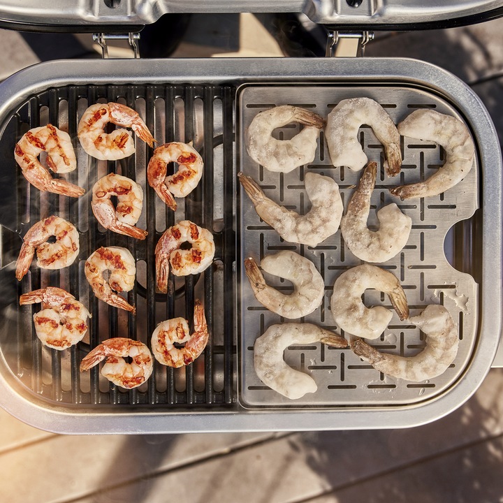 Actual product image Weber Lumin Compact with Stand (2.20 kW)