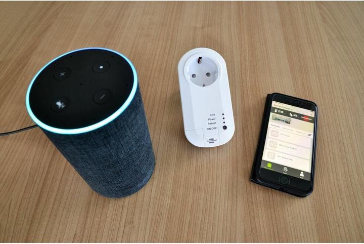 Produktbild Brennenstuhl Wi-Fi Steckdose