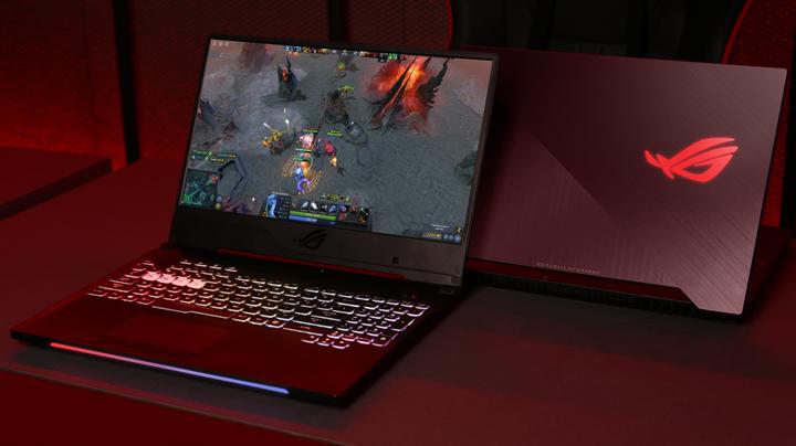 Actual product image ASUS ROG Strix SCAR II GL504GS-ES056T (15.60", Intel Core i7-8750H, 16 GB, 256 GB, CH)
