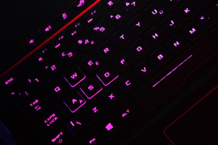 Produktbild ASUS ROG Zephyrus M GM501GM-EI005T (15.60", 256 GB, 16 GB, CH, Intel Core i7-8750H)