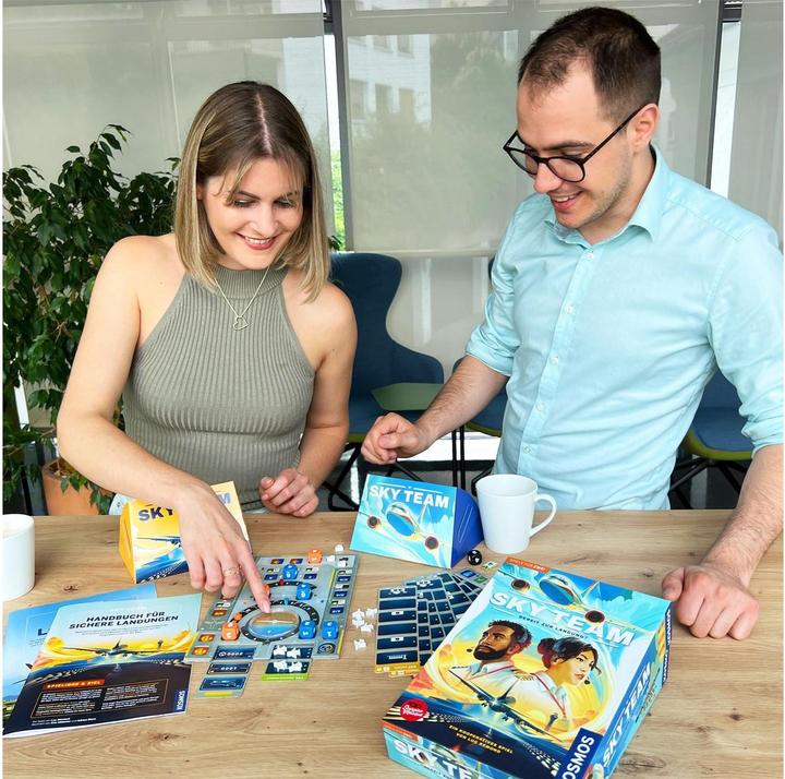 Actual product image Kosmos Sky Team (German)