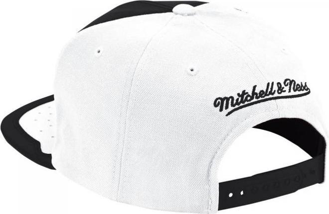 Actual product image Mitchell & Ness Chicago Bulls Day One Snapback Bulls Cap
