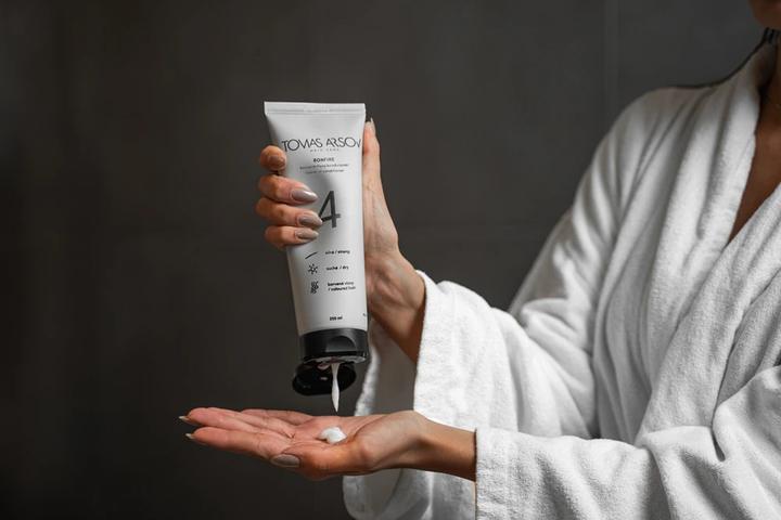 Produktbild Tomas Arsov Bonfire Leave On Conditioner (250 ml)