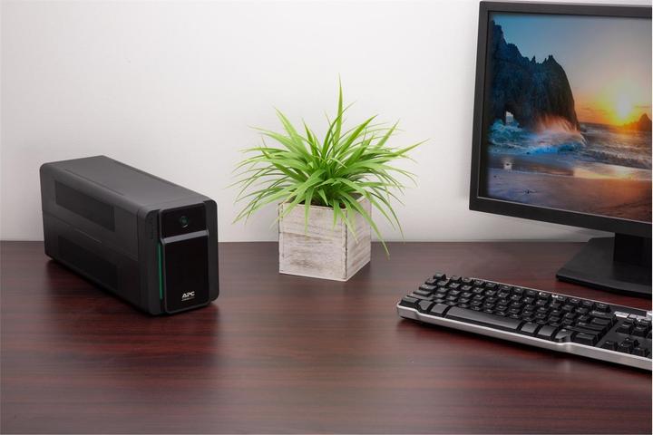 Actual product image APC USV BVX900LI 900 VA / 480 W (900 VA, 480 W, Line-interactive UPS)