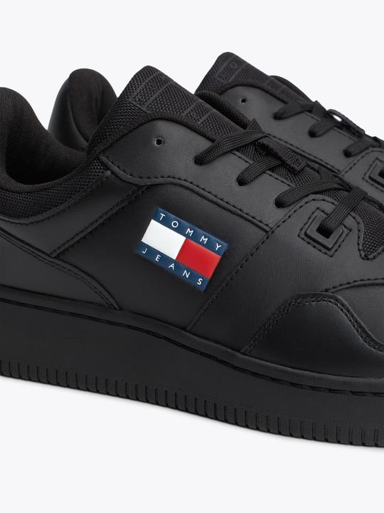 Actual product image Tommy Hilfiger Tjm Retro Basket Ess (41)