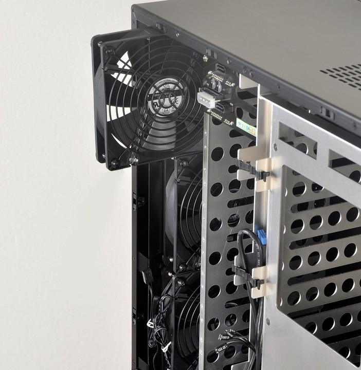 Actual product image Lian-Li Pc-Q26b (Mini-ITX)