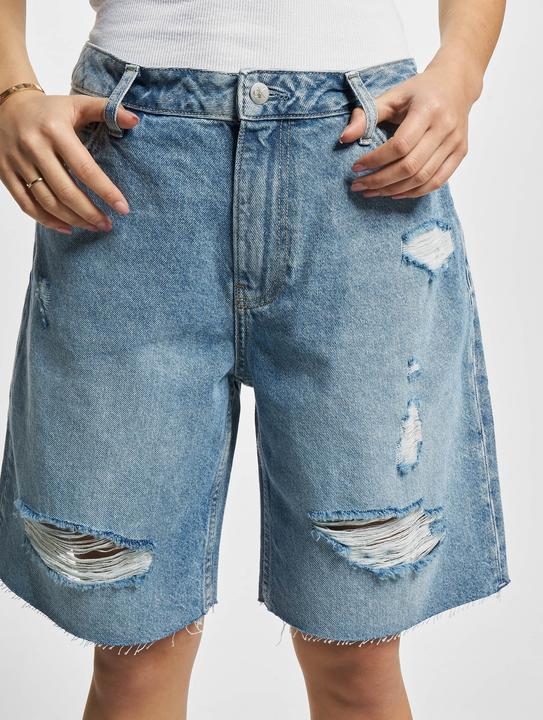 Actual product image Calvin Klein Jeans 90S Straight Shorts - 102407 (26)