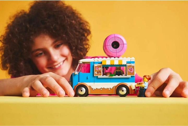 Actual product image LEGO Donut Truck (LEGO City)