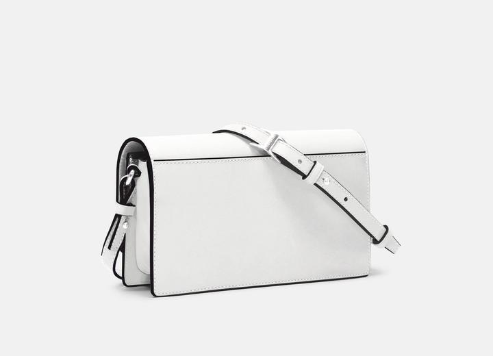 Actual product image Liebeskind Berlin Crossbody Crossbody-Bag aus Nappaleder