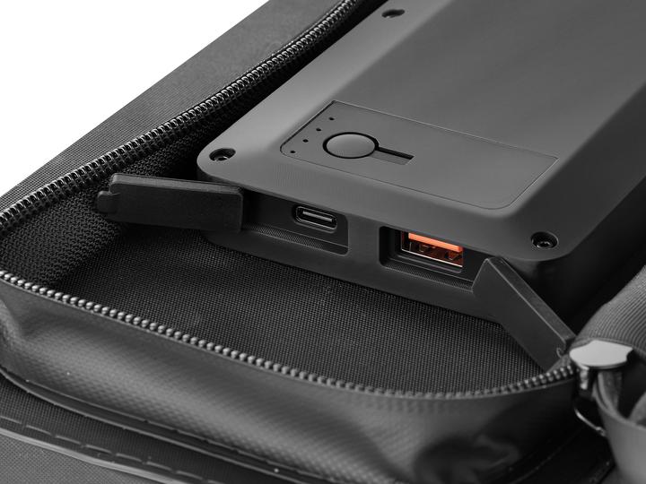 Actual product image Sandberg SolarPanel 22W Powerbank 10000 (22 W, 0.70 kg)
