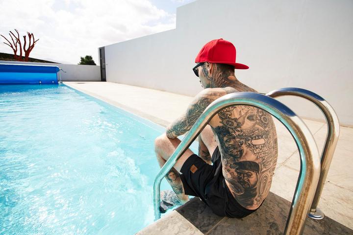 Actual product image Urban Classics Block Swim Shorts (XXL)