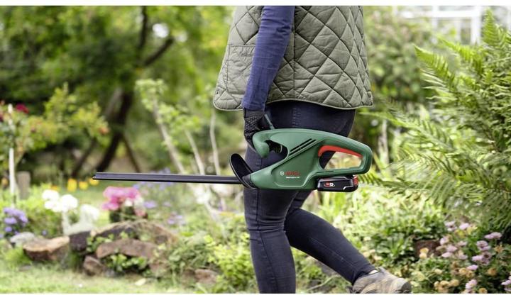 Produktbild Bosch Home & Garden EasyHedgeCut 18V-44-11 (Akkubetrieb)