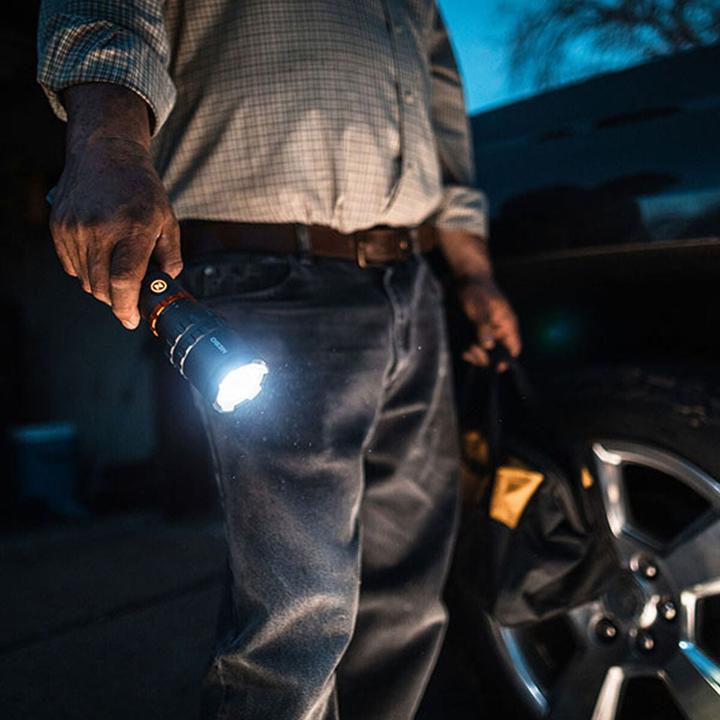 Actual product image Nebo DAVINCI 8000 LED-Taschenlampe (8000 lm)