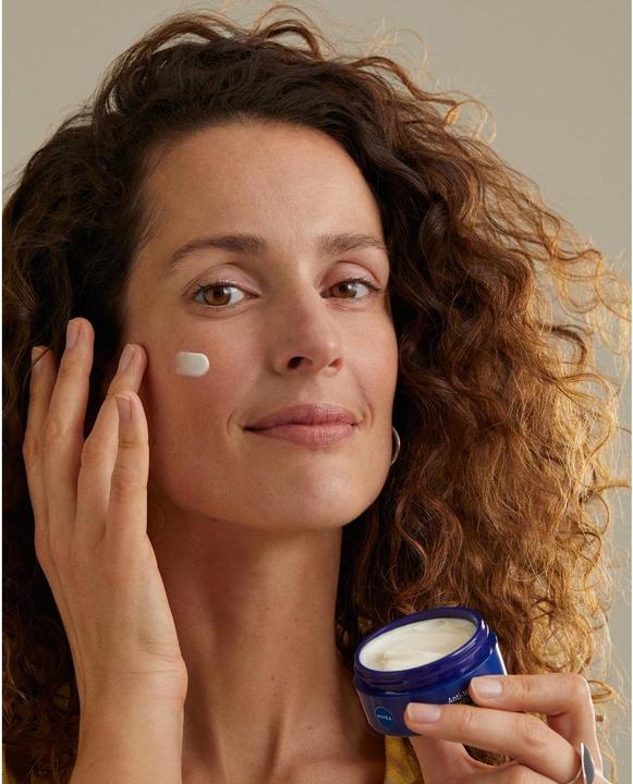 Actual product image NIVEA Q10 Pow Ant Falt Nachtcr Rege 50ml (50 ml, 24h cream)