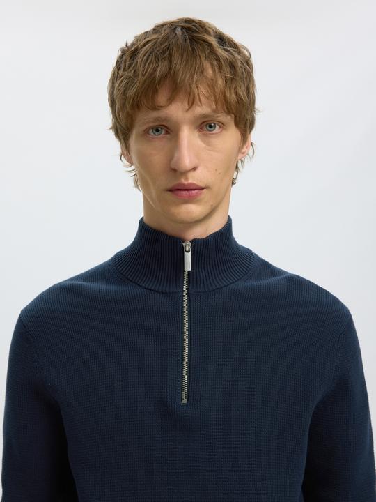 Actual product image Selected Half-zip jumper (XL)