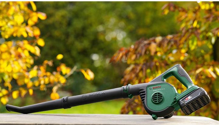 Actual product image Bosch Home & Garden UniversalLeafBlower 18V-130 (Rechargeable battery operated, Leaf blower)