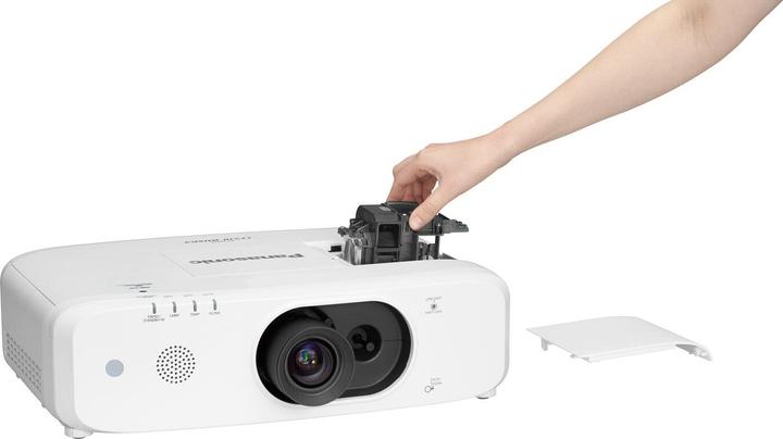 Immagine prodotto Panasonic Pt-Fz570e (WUXGA, 4500 lm, 1.22 - 2.26:1)