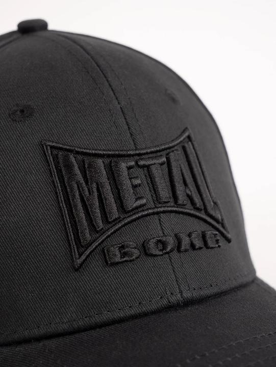 Actual product image Metal Boxe Baseball cap with embroidered logo (One size)