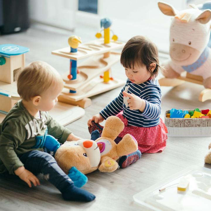 Actual product image Relaxdays Kitchen roll holder