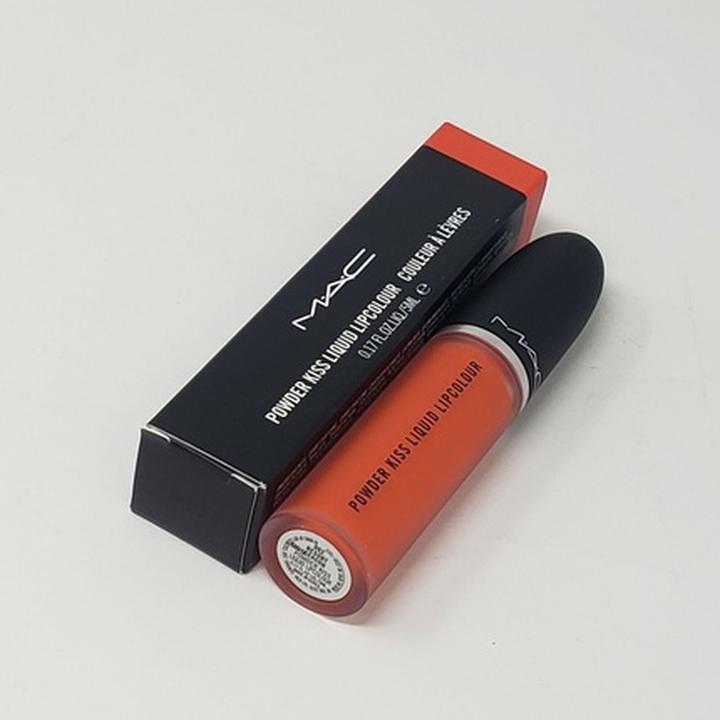 Produktbild MAC Cosmetics Powder Kiss Liquid Lipcolour (992 Resort Season)