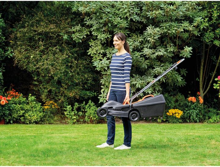 Actual product image Black & Decker Electric lawn mower (Electrical connection)
