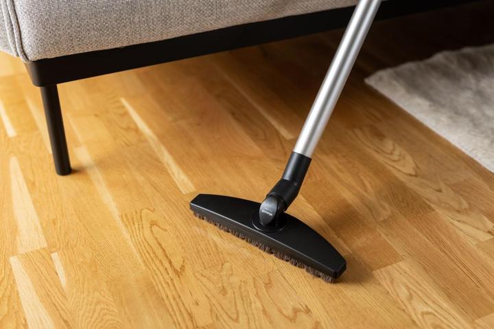 Actual product image Gorenje Hoover 170W 79dB sw 7,8kg 3,3l bagless