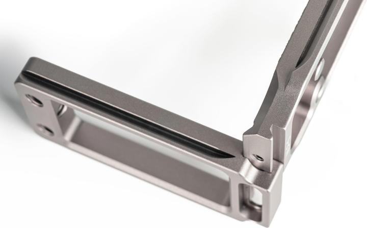 Actual product image Nisi L-Plate