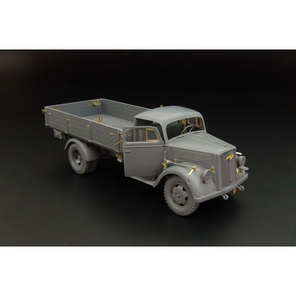 Hauler Opel Blitz (Tamiya)