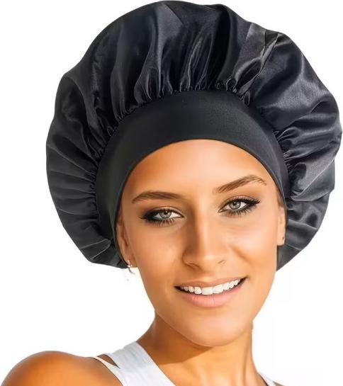 Chiara Bonnet en soie Premium